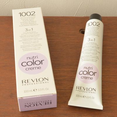 レブロンプロフェッショナル　ニュートリカラークリーム　1002